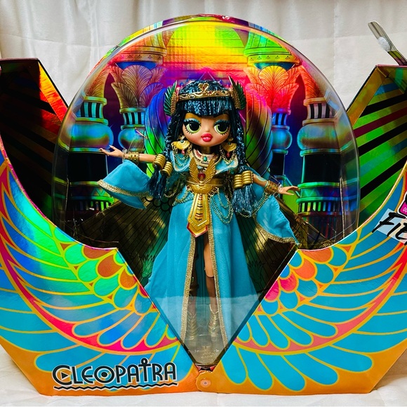 LOL Surprise! Limited Edition OMG Fierce Cleopatra Collector Edition Doll *NEW* - Picture 3 of 13